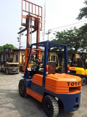 FORKLIFT TOYOTA  5FD30  3 ตัน ดีเซล เกียร์อัตโนมัติ ยกสูง 3.0 mm. งาสไลดฺ