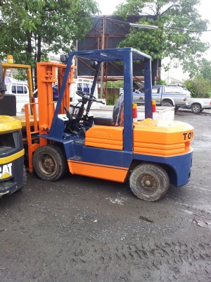 FORKLIFT TOYOTA  5FD30  3 ตัน ดีเซล เกียร์อัตโนมัติ ยกสูง 3.0 mm. งาสไลดฺ