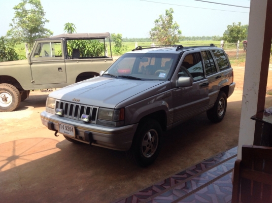 LAND ROVER ปี2510 เครื่องอีซูซุึ 74 ลงเล่ม เกียร์โฟใช้ได้ครับ ภาษีเต็ม LAND ROVER ปี2510 เครื่องอีซูซุึ 74 ลงเล่ม เกียร์โฟใช้ได้ครับ ภาษีเต็ม