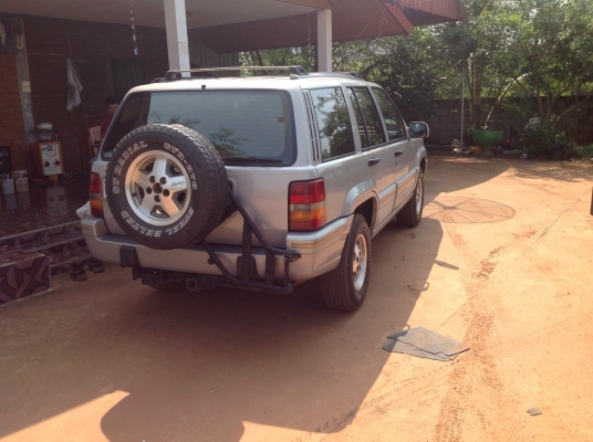 LAND ROVER ปี2510 เครื่องอีซูซุึ 74 ลงเล่ม เกียร์โฟใช้ได้ครับ ภาษีเต็ม LAND ROVER ปี2510 เครื่องอีซูซุึ 74 ลงเล่ม เกียร์โฟใช้ได้ครับ ภาษีเต็ม