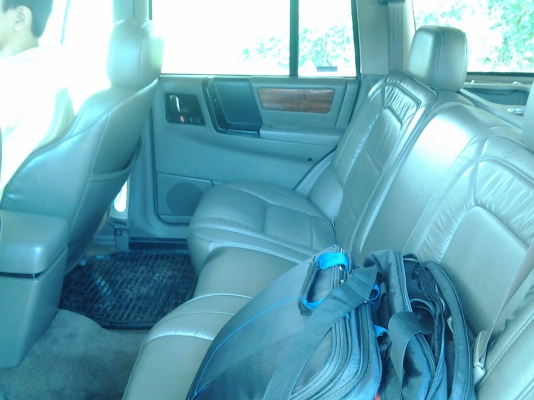 JEEP CHEROKEE 4.0 AUTO โฟ พวงมาลัยซ้าย แอร์แบค ABSประกอบนอก รถสวยเดิมบาง ภายในหรูหรา วิ่งน้อย 9หมื่นก่าโล