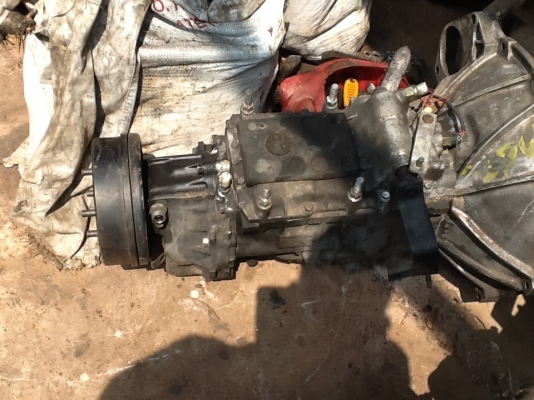 ขายด่วน เกียร์NPR 130  6เกียร์เดินหน้ามากับเครื่องยังไม่เคยใช้งานครับ