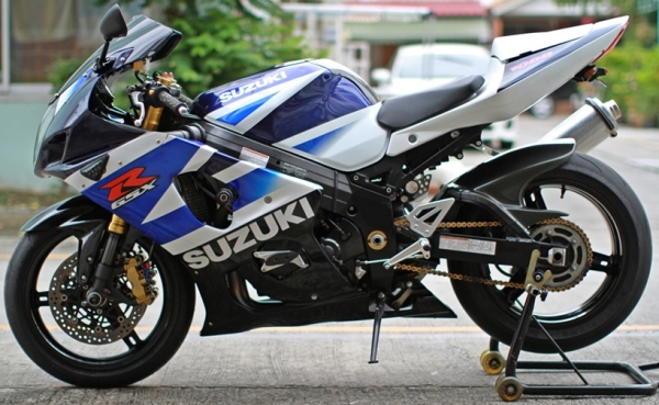 ขาย SUZUKI GSXR1000 ปี2004 อินวอย เพิ่งประกอบ ราคา 168000 บ.