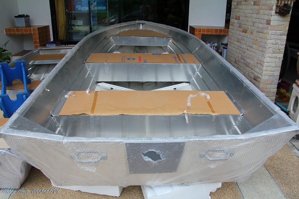 เรืออลูPhoenix 12V ลดราคาพิเศษช่วยน้ำท่วม