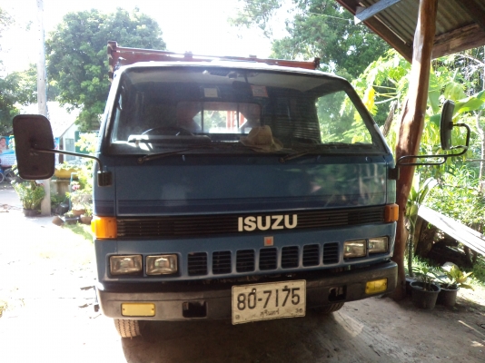 ขายรถ6ล้ออีซูซุ115แรง สภาพสวยพร้อมใช้