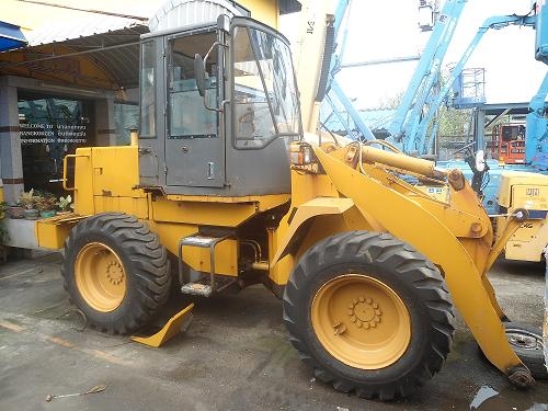 ขายรถตักล้อยาง TCM