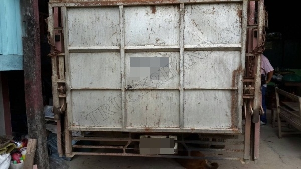 รถบรรทุก 6 ล้อ HINO รุ่น BU142R