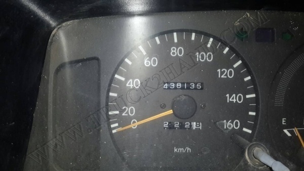 รถบรรทุก 6 ล้อ HINO รุ่น BU142R