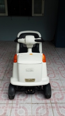 ขายด่วนรถไฟฟ้า 3 ล้อ SUZUKI และ 4 ล้อ NAIS เพิ่งมาจากญี่ปุ่น ยินดีรับบัตรเครดิตผ่อน 0\% 10 เดือน