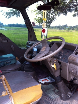 ขายรถบรรทุก ISUZU. 4 ล้อ. รถสภาพพร้อมใช้. คัสซีสวยตลอดแนว. เดิมๆ. ติดต่อ  คุณเบียร์ 087-8238885.   087-786-4923