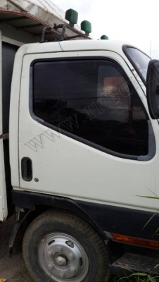 รถบรรทุก 6 ล้อ MITSUBISHI รถบรรทุก 6 ล้อ MITSUBISHI