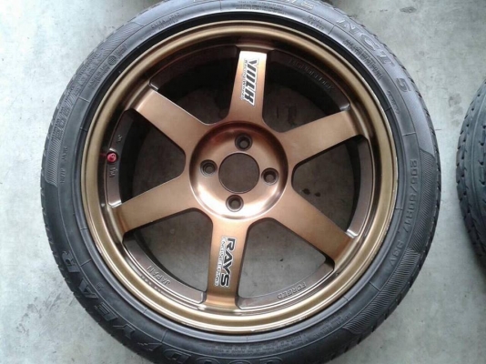 แมคTE37ก้านตรง  4รู100 ขอบ17กว้าง7.5 พร้อมยางปี09 สภาพดี   ไม่เคยซ่อม  TEL.082-1476803  คุณอาตอม