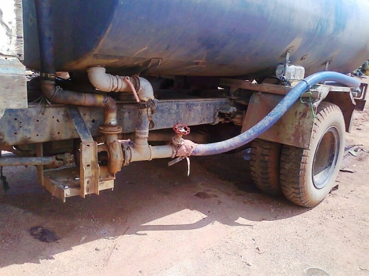 รถน้ำ ISUZU 120 hp มีเกียร์กลาง จุน้ำได้ถึง 6,000 ลิตร เครื่องดี ปั้มดี มีทะเบียนครบ