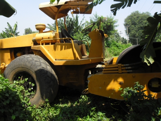 ขายรถบดแบบสั่น SAKAI SV91D 2 เพลาเอกสารทะเบียนเครื่องดีปั้มแรง