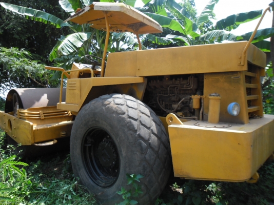 ขายรถบดแบบสั่น SAKAI SV91D 2 เพลาเอกสารทะเบียนเครื่องดีปั้มแรง