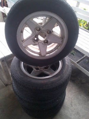 ขายแม็กRetro ขอบ13" สองชุดค้าบ ขายแม็กRetro ขอบ13" สองชุดค้าบ