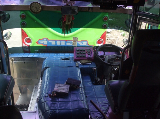 รถบัสพัดลม 12 เมตร Benz สีขาว