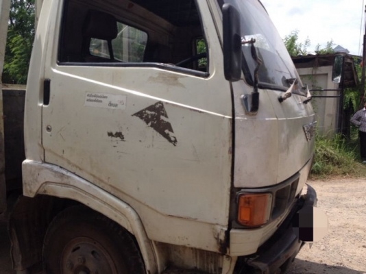 รถฮีโน่ 6 ล้อ KM777  117 แรงม้า ( ราคา  280,000 บาท. !! ) สนใจติดต่อ 081 - 6079515   ( ราคา  280,000 บาท. !! )