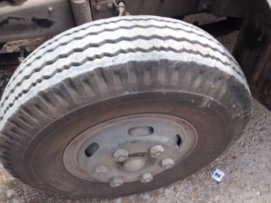 รถฮีโน่ 6 ล้อ KM777  117 แรงม้า ( ราคา  280,000 บาท. !! ) สนใจติดต่อ 081 - 6079515   ( ราคา  280,000 บาท. !! )