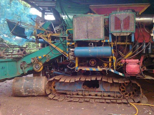 ขายรถเกี่ยวข้าว รุ้นเกษตรพัฒนา