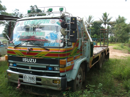 รถบรรุทก 10 ล้อ บรรทุกรถเกียวข้าว รถบรรุทก 10 ล้อ บรรทุกรถเกียวข้าว