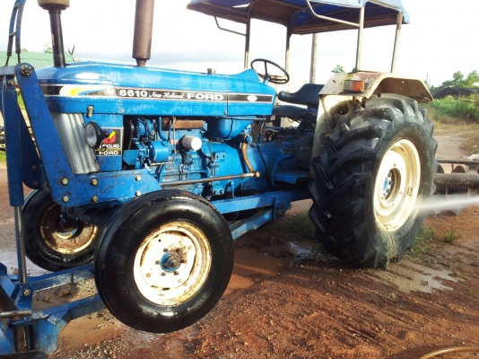 ขายรถไถ FORD 6600 เพลาเดี่ยว ใบมีดดันหน้าใหม่ 7 จานใบใหม่ ยางใหม่ เครื่อง T5 เล่มทะเบียนพร้อม ราคา 360000