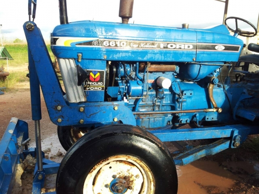ขายรถไถ FORD 6600 เพลาเดี่ยว ใบมีดดันหน้าใหม่ 7 จานใบใหม่ ยางใหม่ เครื่อง T5 เล่มทะเบียนพร้อม ราคา 360000
