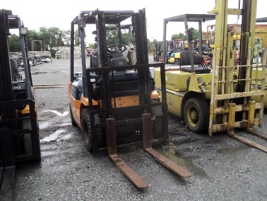 ขายรถยกโฟล์คลิฟท์ โตโยต้า 2 ตัน รุ่น 7 เบนซิล ถูกๆ