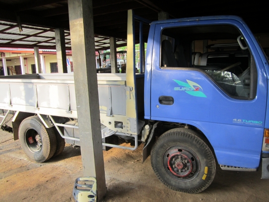 ขายรถ6ล้อ ปี53 NHS 4WD เครื่อง4jb1เกียร์โฟร์ยิงไฟฟ้ามีเกียร์โลว์-ไฮ