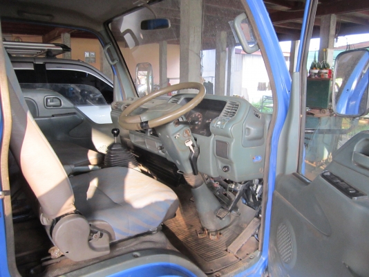 ขายรถ6ล้อ ปี53 NHS 4WD เครื่อง4jb1เกียร์โฟร์ยิงไฟฟ้ามีเกียร์โลว์-ไฮ