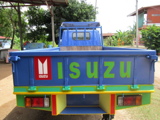 ขายรถ6ล้อ ปี53 NHS 4WD เครื่อง4jb1เกียร์โฟร์ยิงไฟฟ้ามีเกียร์โลว์-ไฮ