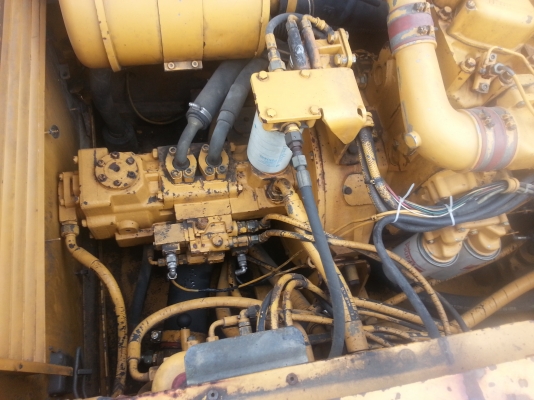 ขายรถแบ็คโฮ ล้อยางLie bherr