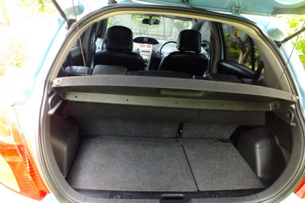 toyata yaris 1.5 G VVTI 2006 รถสวยพร้อมใช้ ขับดี ช่วงล่างดี จ่ายสดลดอีก