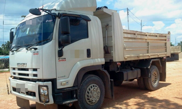 ISUZU FTR  ติดต่อปารวี  โทร 0839686255