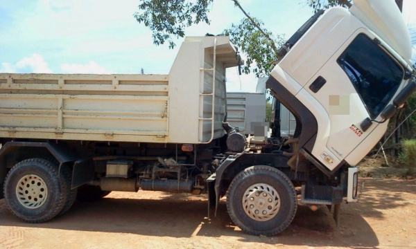 ISUZU FTR  ติดต่อปารวี  โทร 0839686255