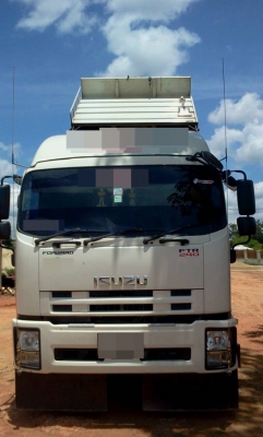 ISUZU FTR  ติดต่อปารวี  โทร 0839686255
