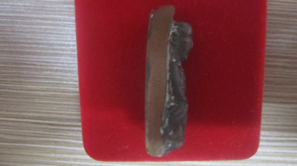 สำหรับชาวรถบรรทุกขออนุญาตฝากเช่าบูชาหลวงพ่อทวด หลังเตารีด