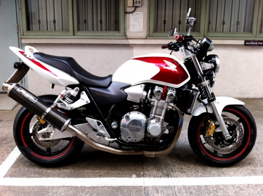 ขาย CB1300 ปี03 หัวฉีด พร้อมทะเบียน โอนได้ ท่อสูตรไทเทเนี่ยมโยชิทั้งเส้น ด่วนๆๆ