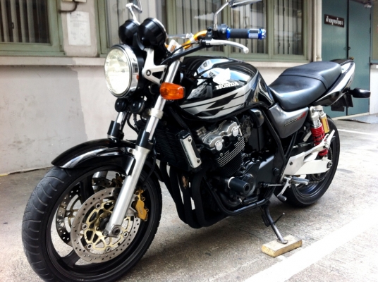ขาย CB400 SF TEC2 ปี2002 สวยๆ พร้อมทะเบียน โอนได้ ราคา143000 ต่อรองได้