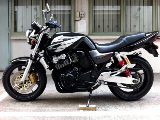 ขาย CB400 SF TEC2 ปี2002 สวยๆ พร้อมทะเบียน โอนได้ ราคา143000 ต่อรองได้