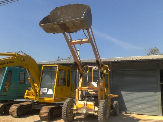 รถตัก TOYOTA รุ่น3SD20 ยกสูง3เมตร