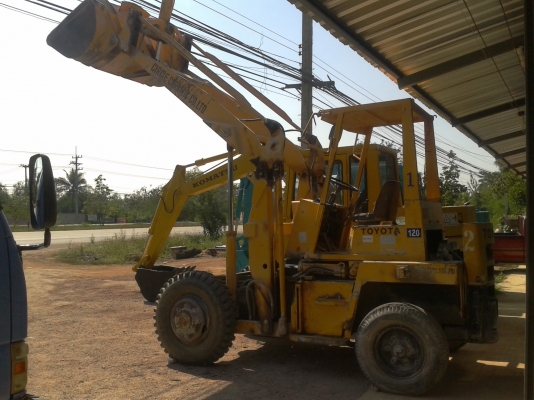 รถตัก TOYOTA รุ่น3SD20 ยกสูง3เมตร