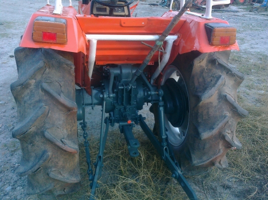 ขายรถไถ KUBOTA L2602DT4WD พร้อมใช้งาน