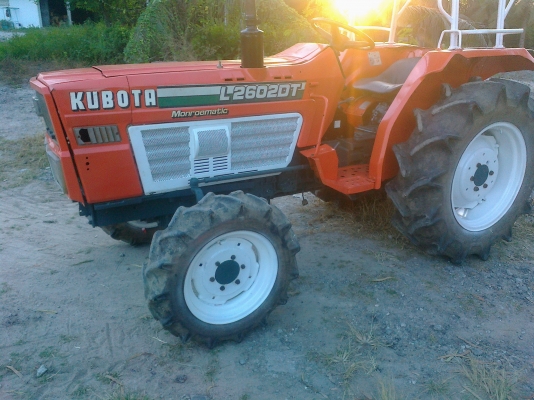 ขายรถไถ KUBOTA L2602DT4WD พร้อมใช้งาน