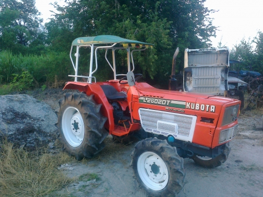 ขายรถไถ KUBOTA L2602DT4WD พร้อมใช้งาน