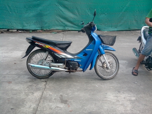 w100