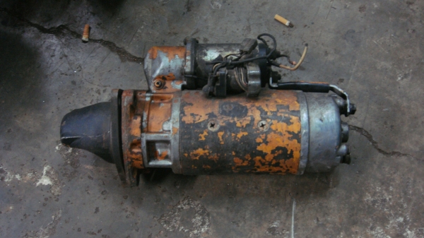 ขายไดสตาร์ท KOMATSU PC200