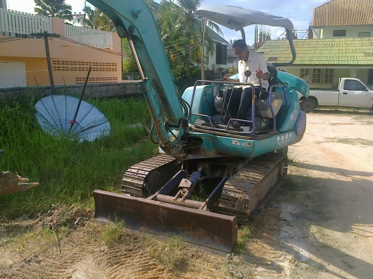 ขายPC30-7 รถซื้อมาใช้น้อยมาก สภาพเดิมๆซื้อรถเช็คนำเข้า