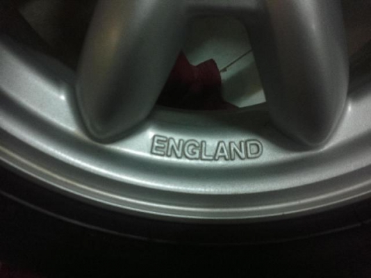 ขาย แม๊กกล้วย MINI LITE ขอบ 14 ปั๊ม England...4 รู 100