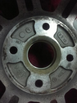 ขาย แม๊กกล้วย MINI LITE ขอบ 14 ปั๊ม England...4 รู 100